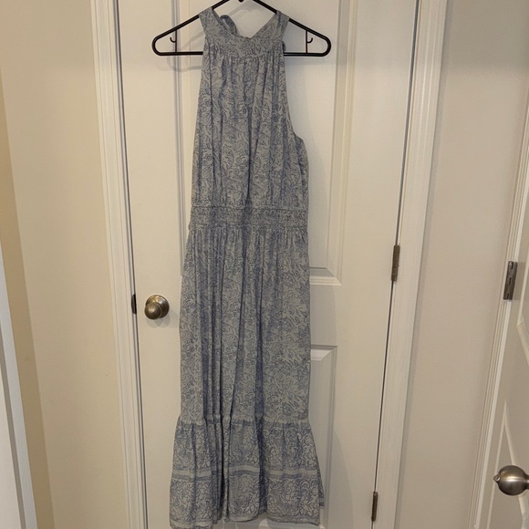 Wonderly Dresses & Skirts - Wonderly Light Blue Floral Halter Maxi Dress